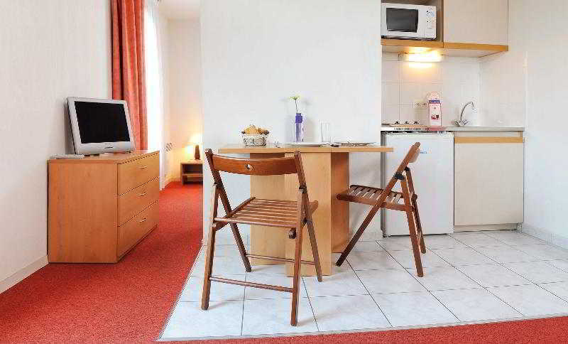 Sejours & Affaires Nantes La Beaujoire Aparthotel Exterior photo